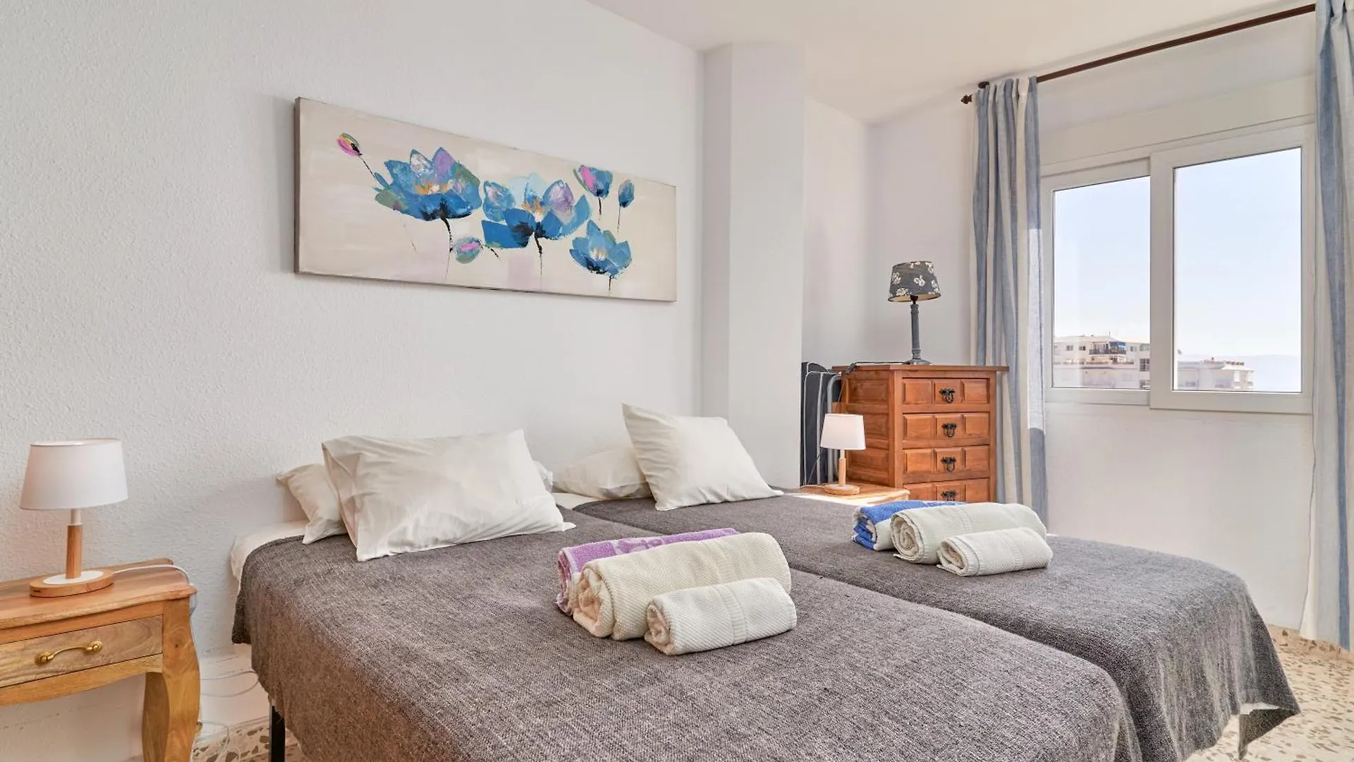 Apartment With Stunning Views Nerja