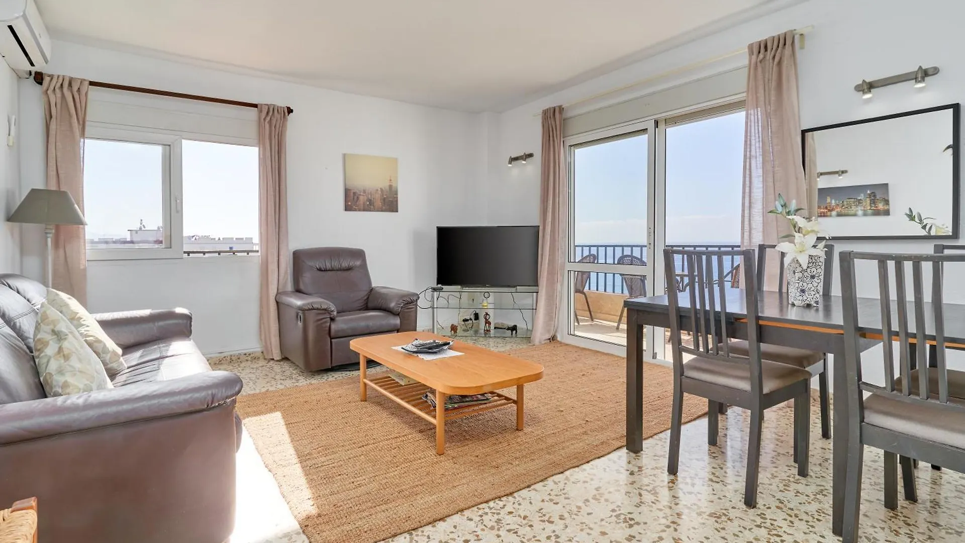 Apartment With Stunning Views Nerja